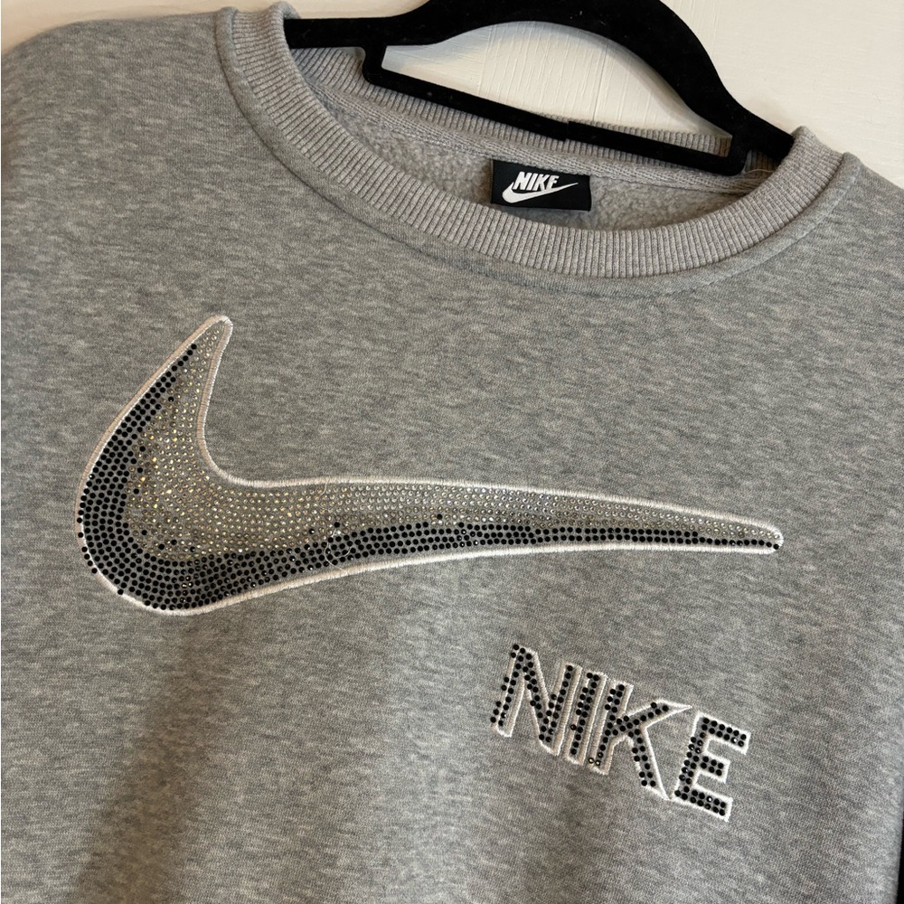 Nike Gray Sweater - Picture 2 of 3